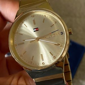 Tommy Hilfiger Unisex Gold Watch